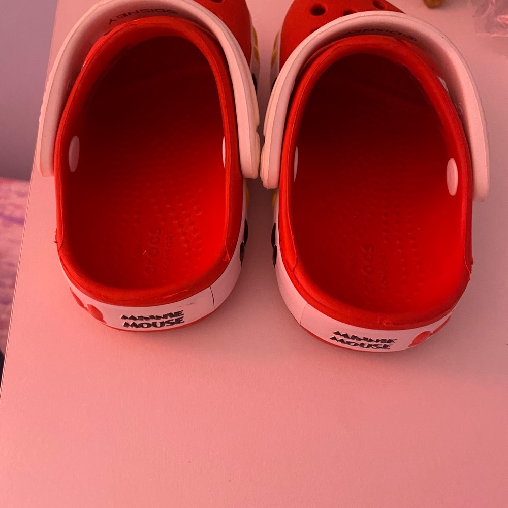 Minnie Mouse Toddler Crocs - Picture 4 of 4